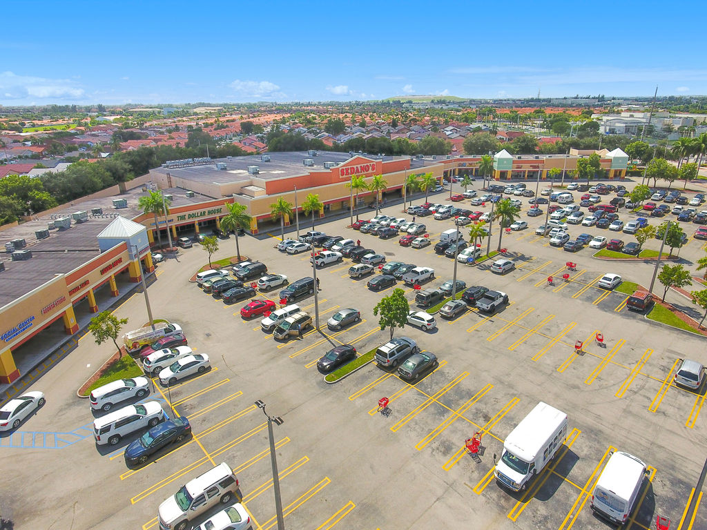 General Real Estate Corporation Sedano’s Plaza